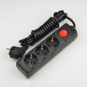 Удлинитель S-GCD3-3B BLACK 3м., 3 гнезда, с/з. Uniel Удлинитель S-GCD3-3B BLACK 3м., 3 гнезда, с/з. Uniel